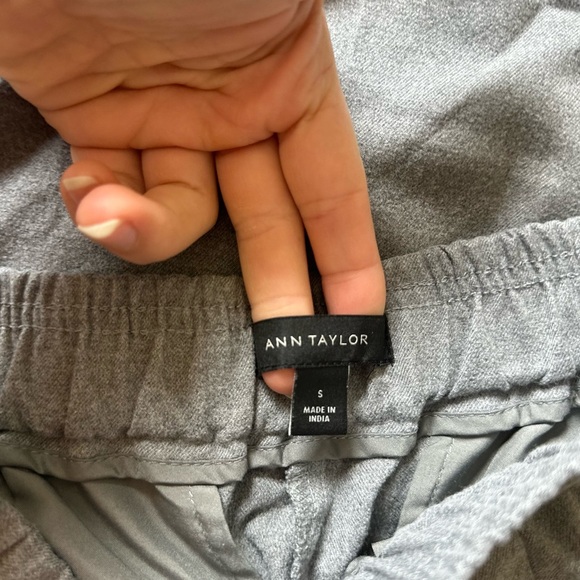 ANN TAYLOR Heather Gray Wide Leg Trousers - Picture 5 of 7